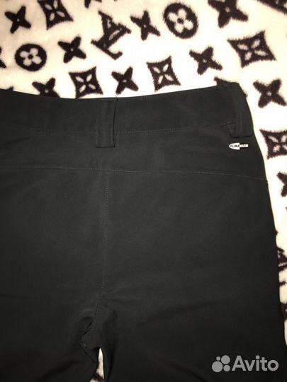 Новые утеплённые горнолыжные брюки фирмы Adidas