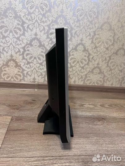 Монитор BenQ FP72E