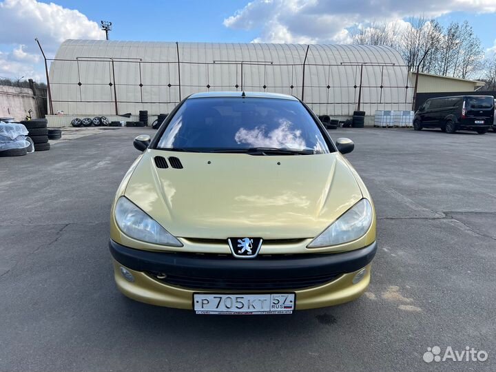 Peugeot 206, 2003