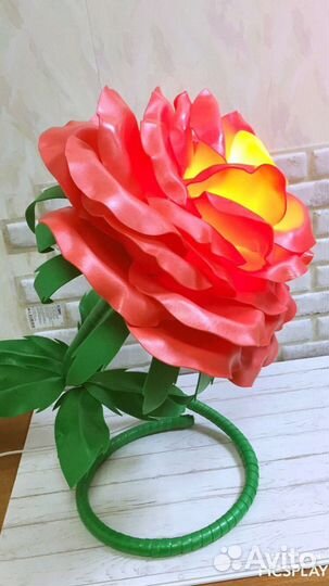 Настольный светильник Роза