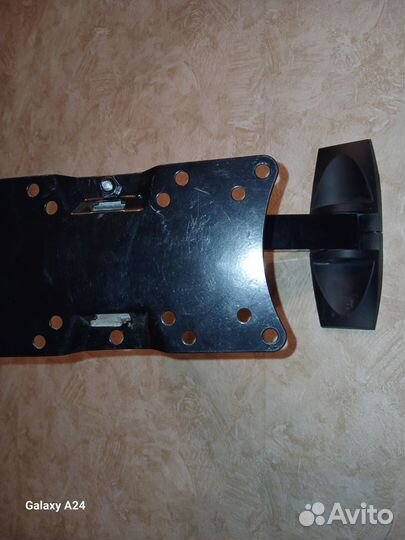 Кронштейн для телевизора