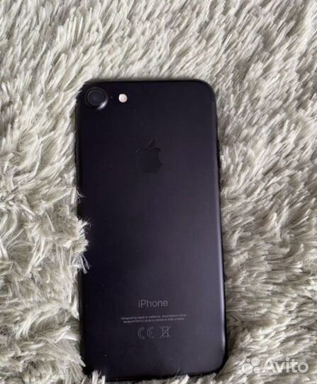 Телефон iPhone