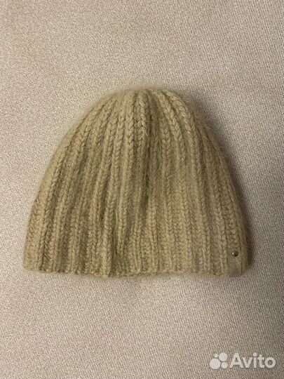 Вязанный набор шапка, шарф и варежки