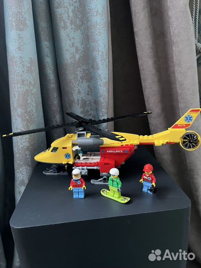 Вертолет lego 60179