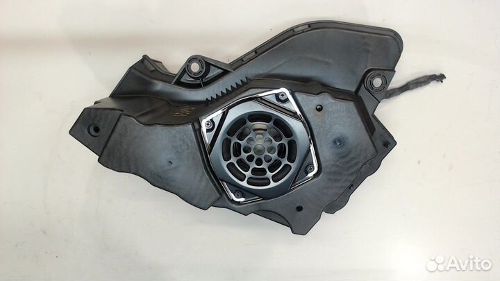 Сабвуфер Infiniti QX56, 2011