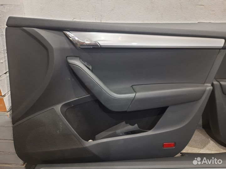 Дверные карты комплект для Skoda Octavia A7