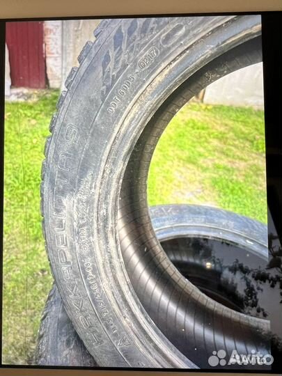 Nokian Tyres Hakkapeliitta 9 215/55 R17 98T