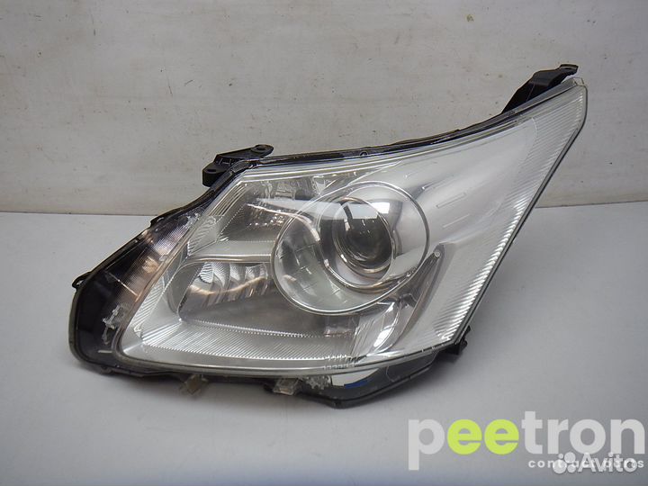 Б/У Б/У Фара левая б/у 8117005310 toyota