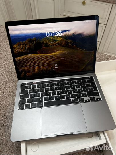 Apple MacBook Pro 13 2022 m2 1tb 24gb