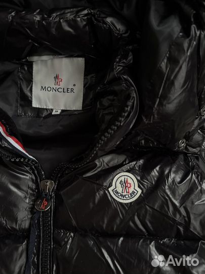 Жилетка moncler с капюшоном