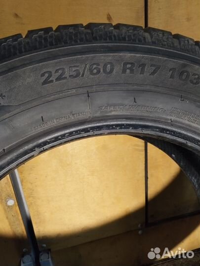 Marshal WinterCraft SUV Ice WS51 225/60 R17 103T