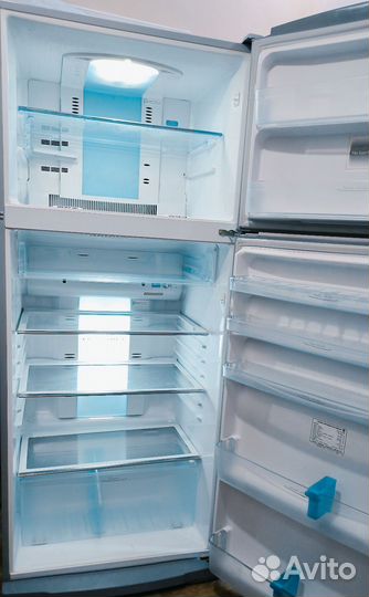 Холодильник Toshiba 