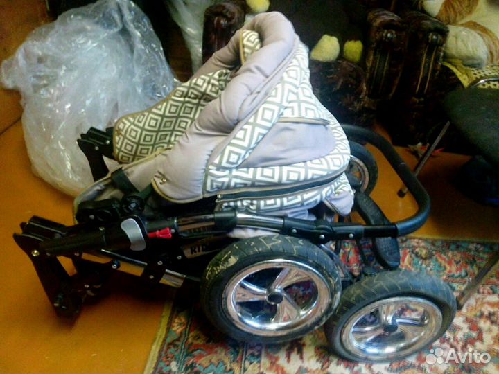 Коляска-трансформер