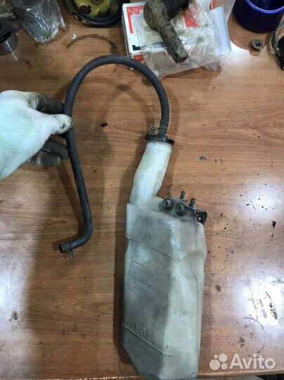 Расширительный бачок Toyota Corolla e11