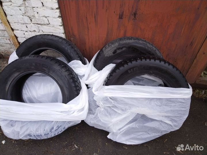 Nokian Tyres Hakkapeliitta 4 225/60 R16