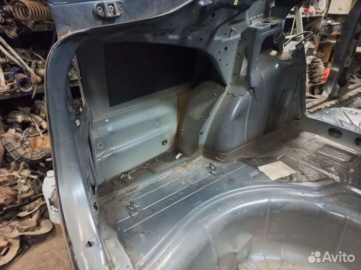 Задняя левая четверть крыла Skoda Octavia A5