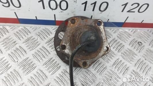 Ступица задняя правая volkswagen passat B5 (4BL05N