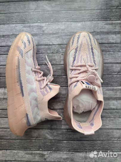Суперские кроссовки в состоянии новых 19 см