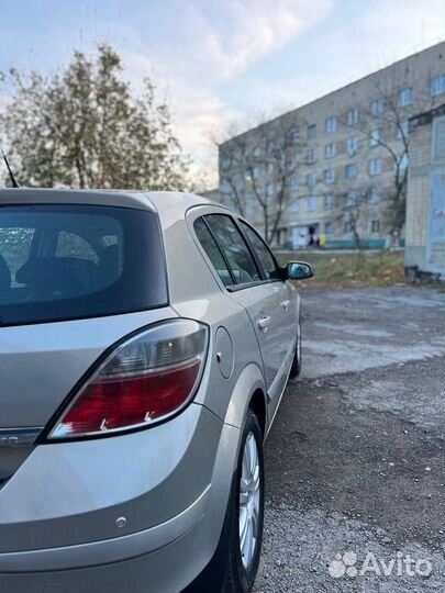 Opel Astra 1.8 МТ, 2008, 215 452 км