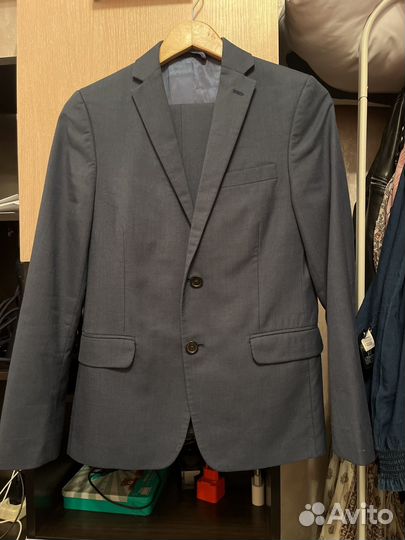 Костюм школьный