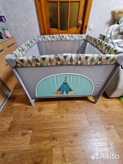 Манеж детский складной