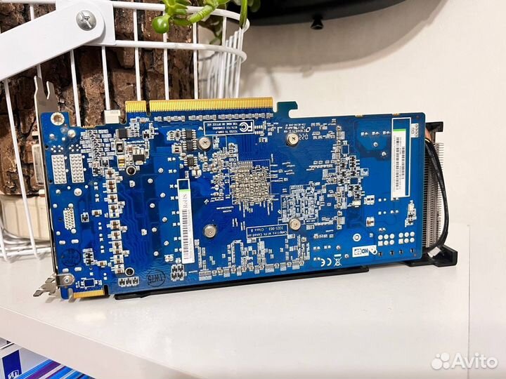 Видеокарта Radeon HD 6950 1GB Sapphire