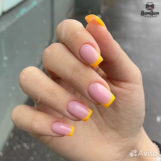 Покрытие ногтей на руках гель-лаком