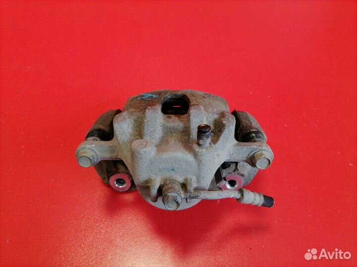 Суппорт передний правый Hyundai Solaris RB G4FC