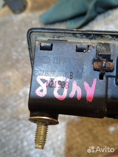 Кнопка открывания багажника Audi A4