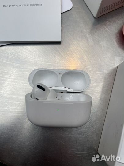 Кейс на apple airpods pro+левый наушник
