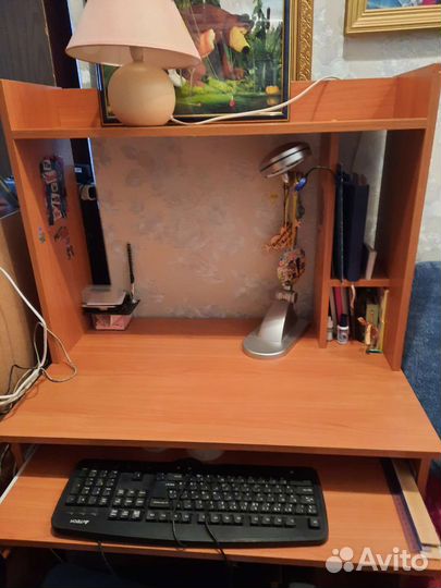 Компьютерный стол