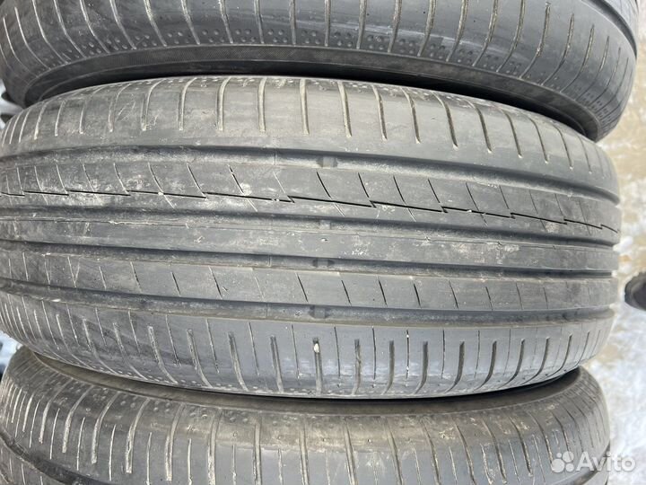 Yokohama BluEarth AE50 SUV 215/65 R16