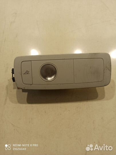 Плафон внутреннего освещения(задний правый)