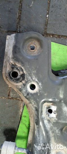 Подрамник Skoda Fabia fabia хэтчбек II cggb 2011