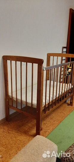 Детская кроватка