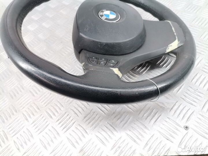 Руль для BMW X3 (E83) 32306778404