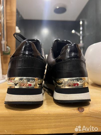 Кожаные комбинированные кроссовки Michael Kors
