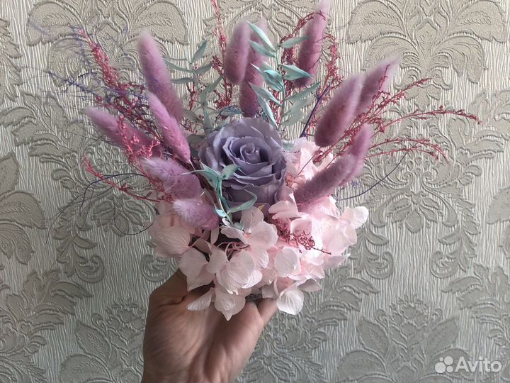 Композиция из сухоцветов