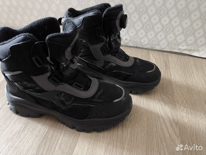 Зимние ботинки