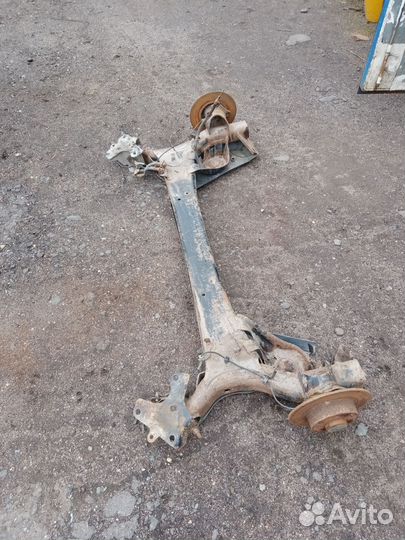 Задняя балка Рено Меган 2