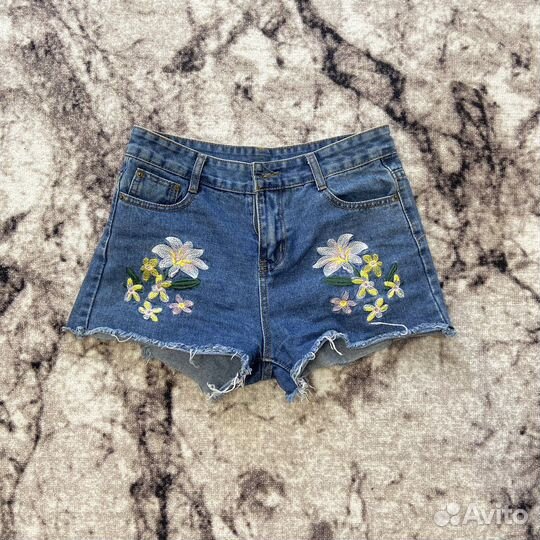 Вещи женские смотри в карусели