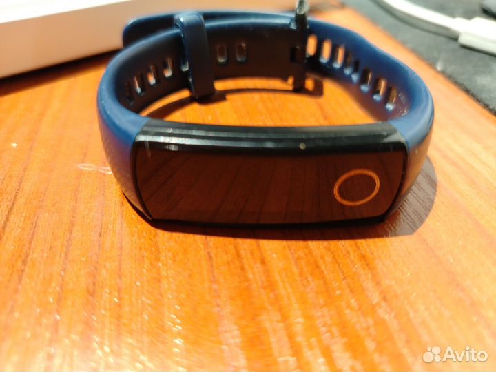 Фитнес браслет honor band 5