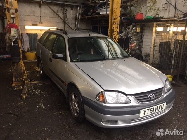 Разбор на запчасти Toyota Avensis 1