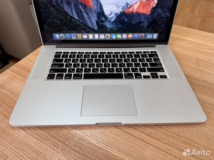 Apple MacBook Pro 15 2015 16/512 i7 2,5 ghz