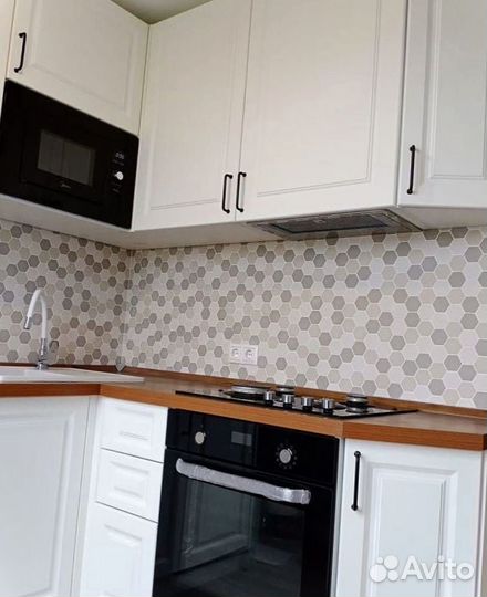 Кухня в потолок