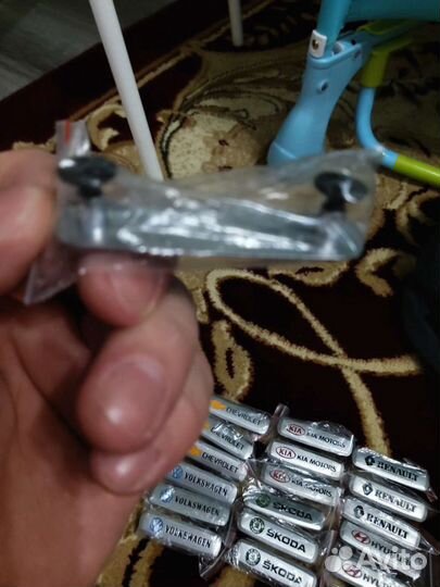 Шильдики на коврики