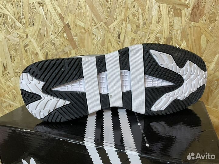 Кроссовки adidas niteball