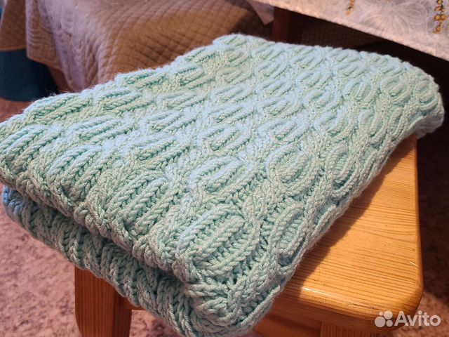 Плед вязаный детский на выписку или в коляску