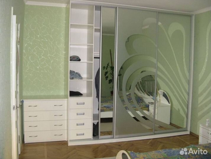 Встраиваемый шкаф