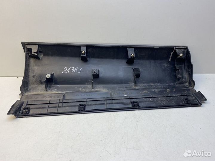 Накладка двери задней левой Toyota Rav 4 2015-2019